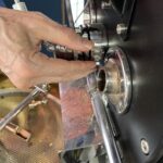 焙煎機のシャフト調整