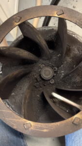 焙煎機の排気管中